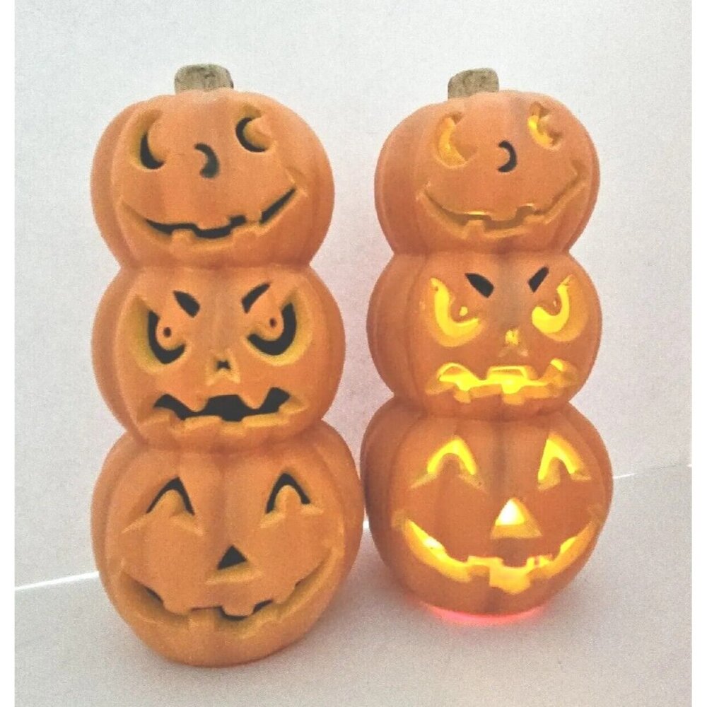 2 1998 The Paper Magic Group  Pumpkin Jack-O-Lanterns Stack of 3 Lighted AA Batt